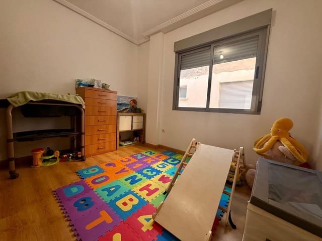 3 soveværelse Lejlighed til salg i Catral med garage - € 119.900 (Ref: 9615148)