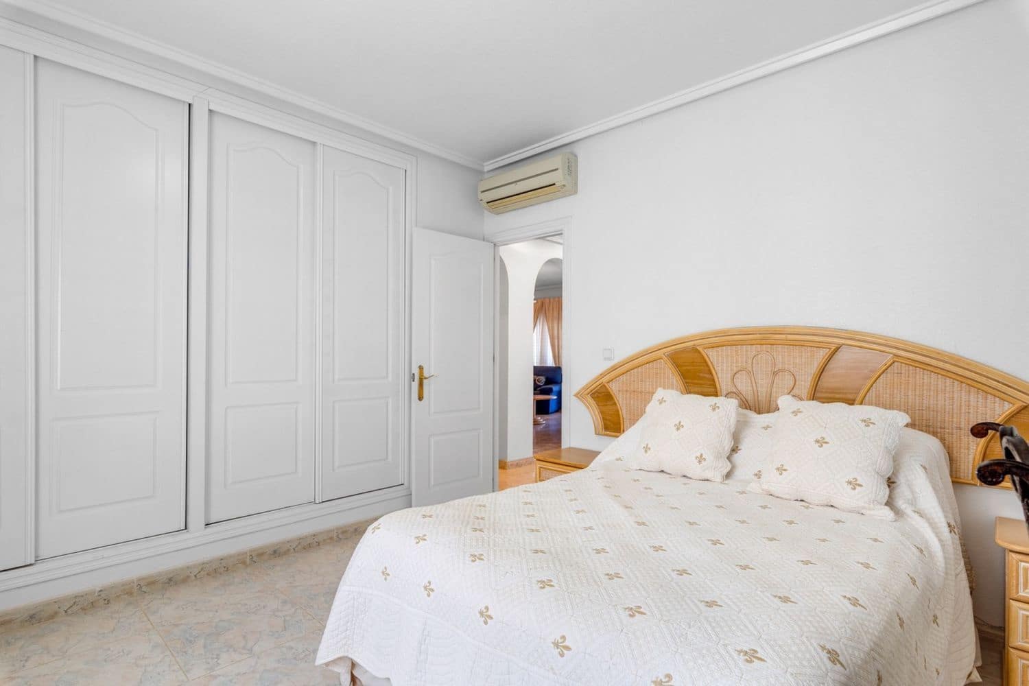 Chalet de 7 habitaciones en Ciudad Quesada en venta con piscina garaje - 690.000 € (Ref: 9619011)