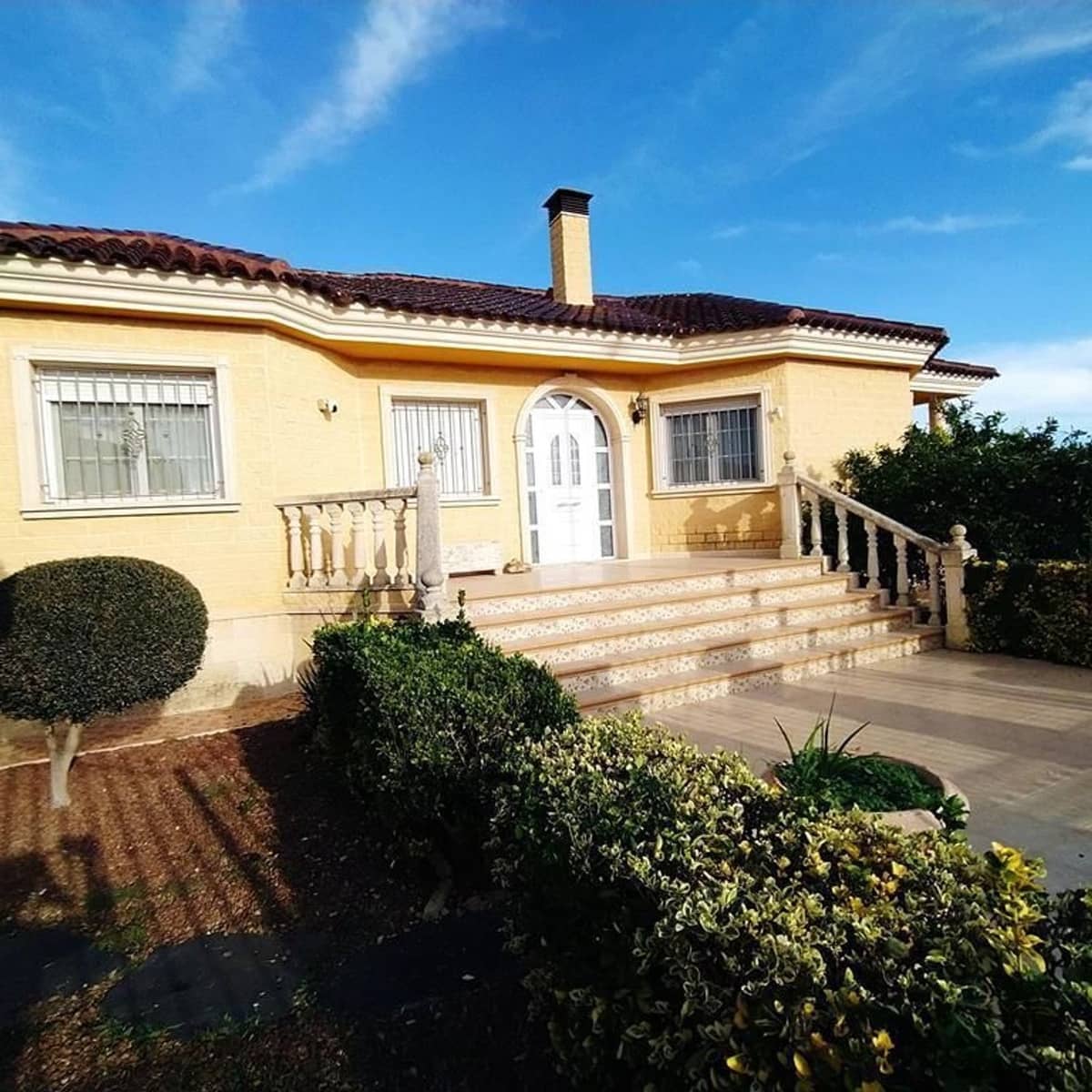 4 Zimmer Villa zu verkaufen in Villamartin mit Pool Garage - 459.000 € (Ref: 9620787)