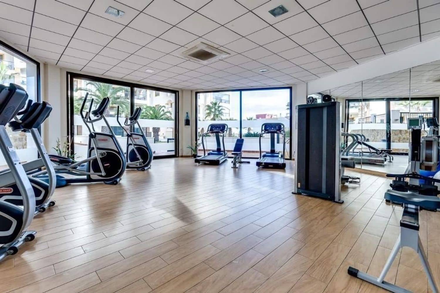 1 bedroom Apartment for sale in Guardamar del Segura with pool garage - € 278,900 (Ref: 9622270)