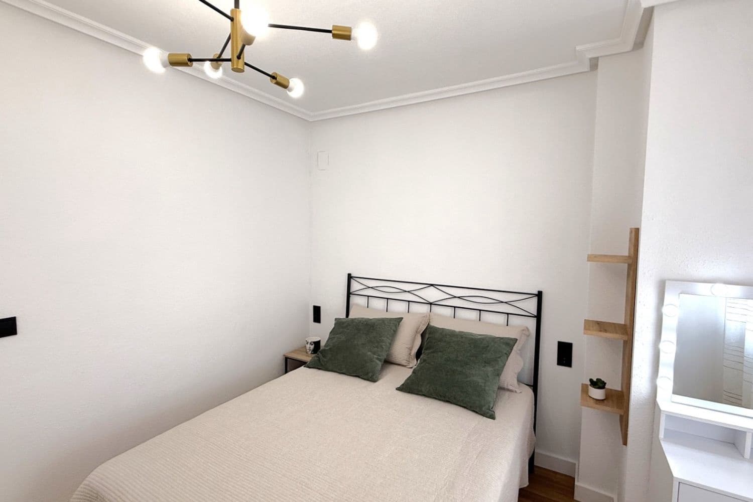 2 chambre Appartement à vendre à Torrevieja avec garage - 169 000 € (Ref: 9639923)