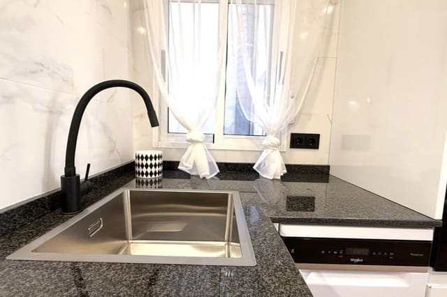 2 chambre Appartement à vendre à Parque de las Naciones, Torrevieja avec garage - 169 000 € (Ref: 9639923)