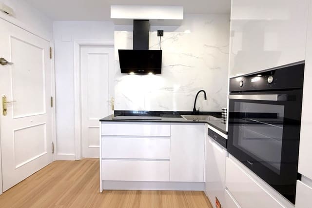 2 chambre Appartement à vendre à Parque de las Naciones, Torrevieja avec garage - 169 000 € (Ref: 9639923)