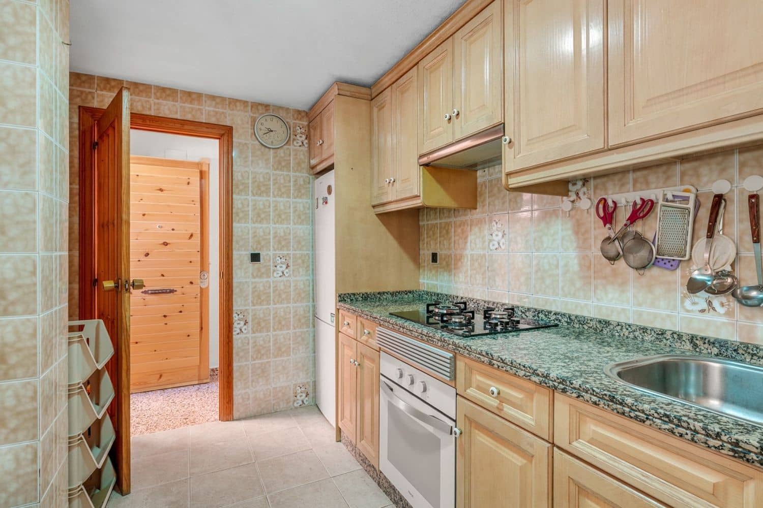 3 makuuhuone Huoneisto myytävänä paikassa Arenales del Sol mukana uima-altaan 
autotalli - 340 000 € (Ref: 9647818)