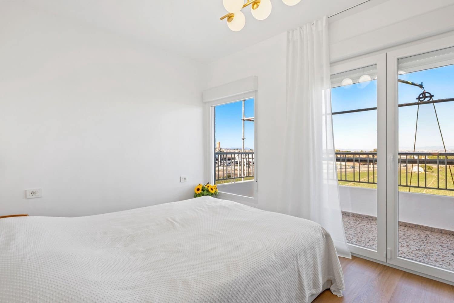 2 soverom Leilighet til salgs i Orihuela Costa med svømmebasseng garasje - € 269 000 (Ref: 9647819)