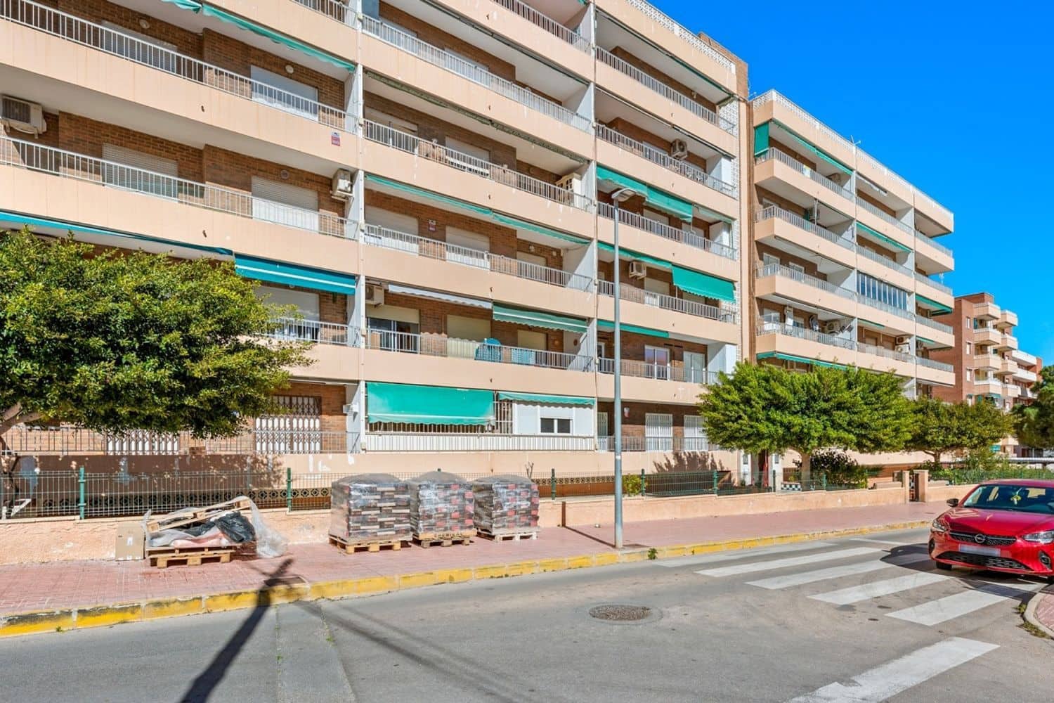 2 soverom Leilighet til salgs i Orihuela Costa med svømmebasseng garasje - € 269 000 (Ref: 9647819)