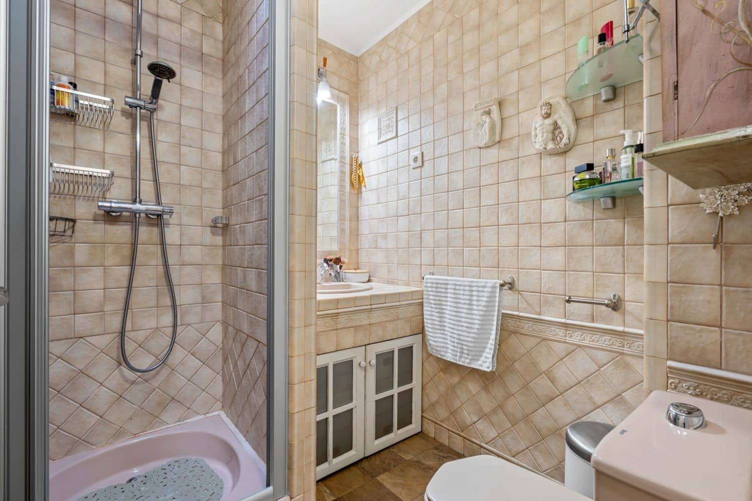 3 Zimmer Apartment zu verkaufen in Torrevieja mit Garage - 260.000 € (Ref: 9651095)