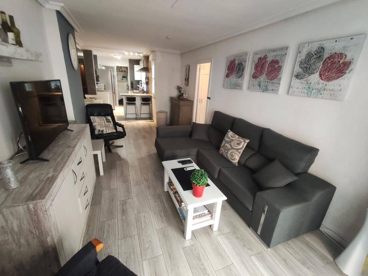 Apartamento de 3 habitaciones en Torrevieja en venta con garaje - 205.000 € (Ref: 9658181)