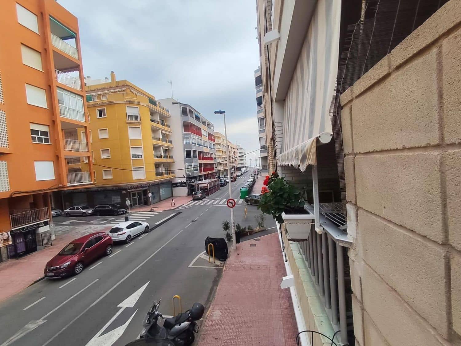 Apartamento de 3 habitaciones en Torrevieja en venta con garaje - 205.000 € (Ref: 9658181)