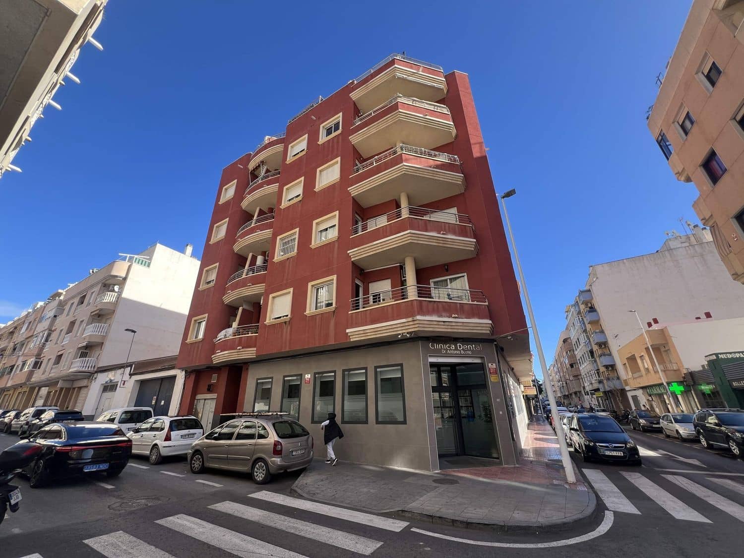 2 sovrum Lägenhet till salu i Torrevieja med garage - 154 900 € (Ref: 9682255)
