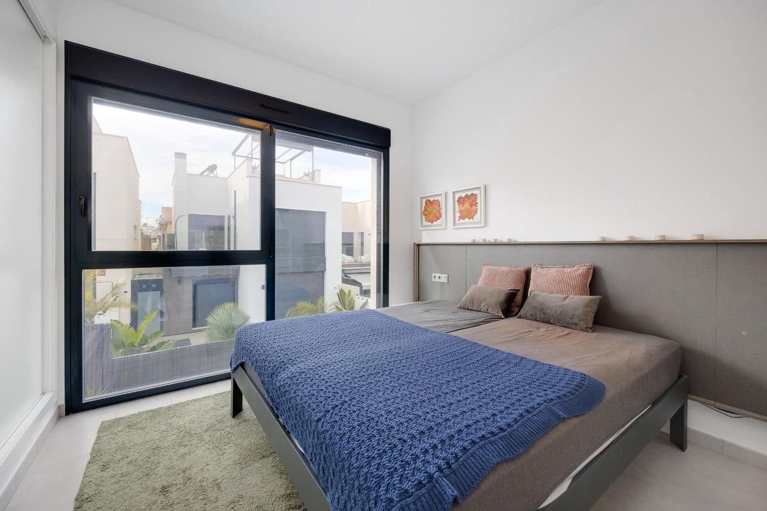 3 makuuhuone Huvila myytävänä paikassa Alicante kaupunki mukana uima-altaan 
autotalli - 369 900 € (Ref: 9714365)