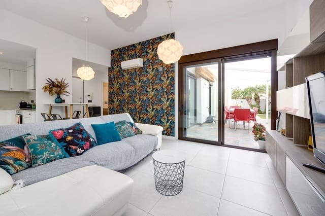 Casa de 2 habitaciones en Lomas de Cabo Roig - Los Dolses, Orihuela en venta con piscina garaje - 349.000 € (Ref: 9719671)