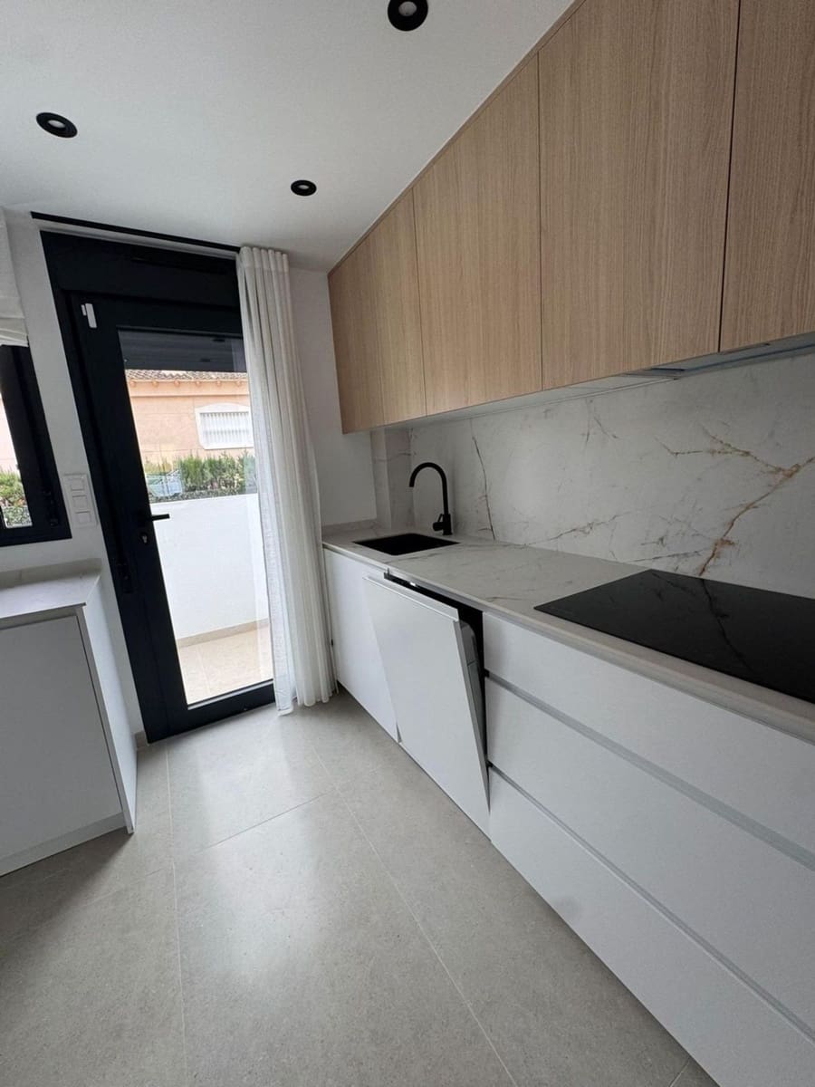 3 bedroom Villa for sale in Benferri with pool garage - € 319,000 (Ref: 9737861)