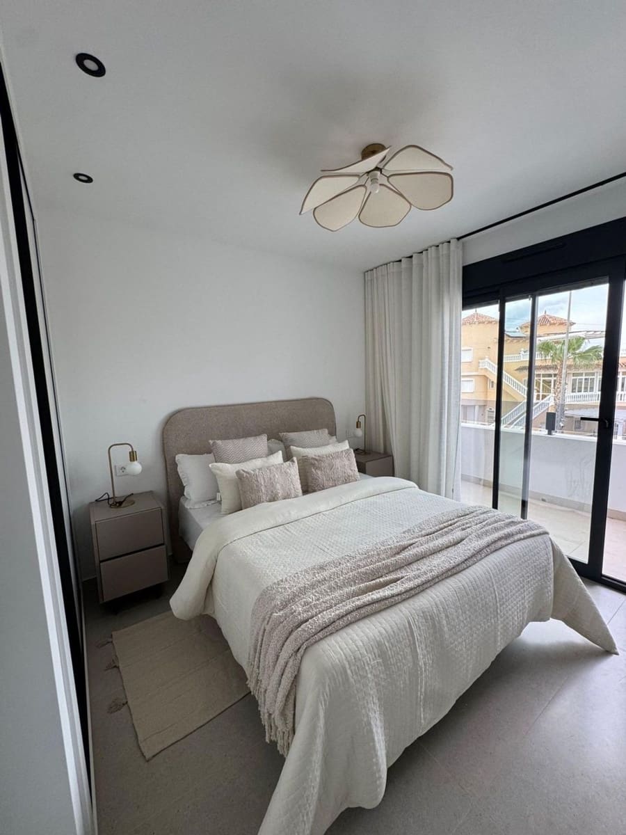 3 bedroom Villa for sale in Benferri with pool garage - € 319,000 (Ref: 9737861)