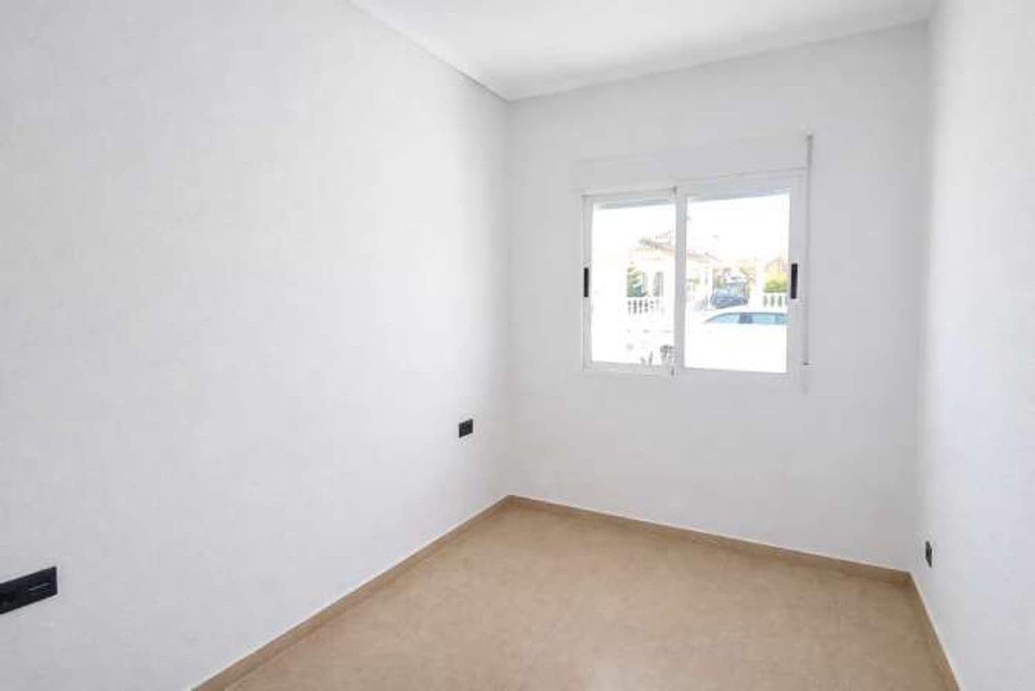 2 Zimmer Villa zu verkaufen in Algorfa mit Pool Garage - 242.900 € (Ref: 9744033)