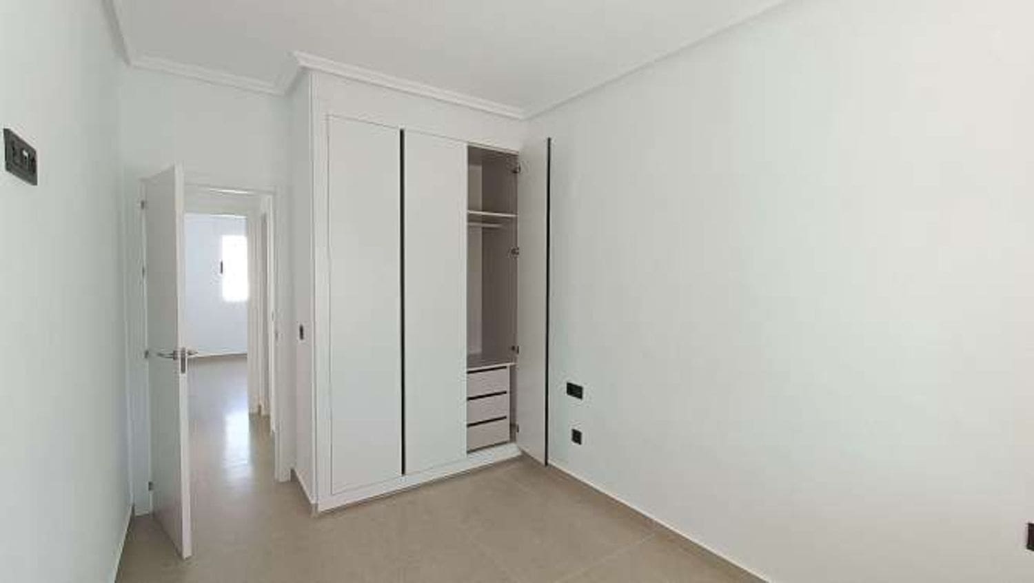 2 Zimmer Villa zu verkaufen in Algorfa mit Pool Garage - 242.900 € (Ref: 9744033)