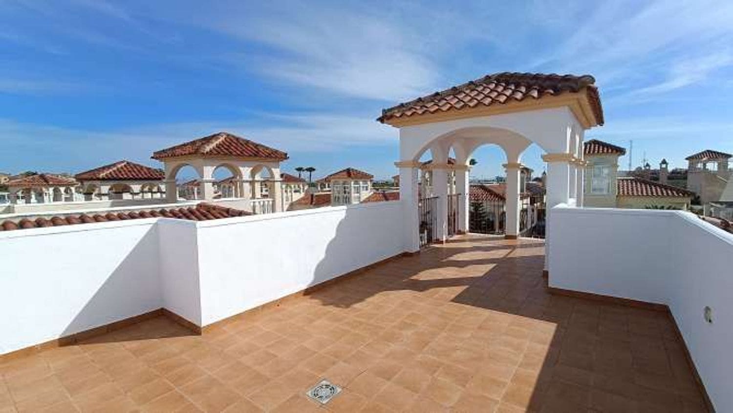 2 Zimmer Villa zu verkaufen in Algorfa mit Pool Garage - 242.900 € (Ref: 9744033)