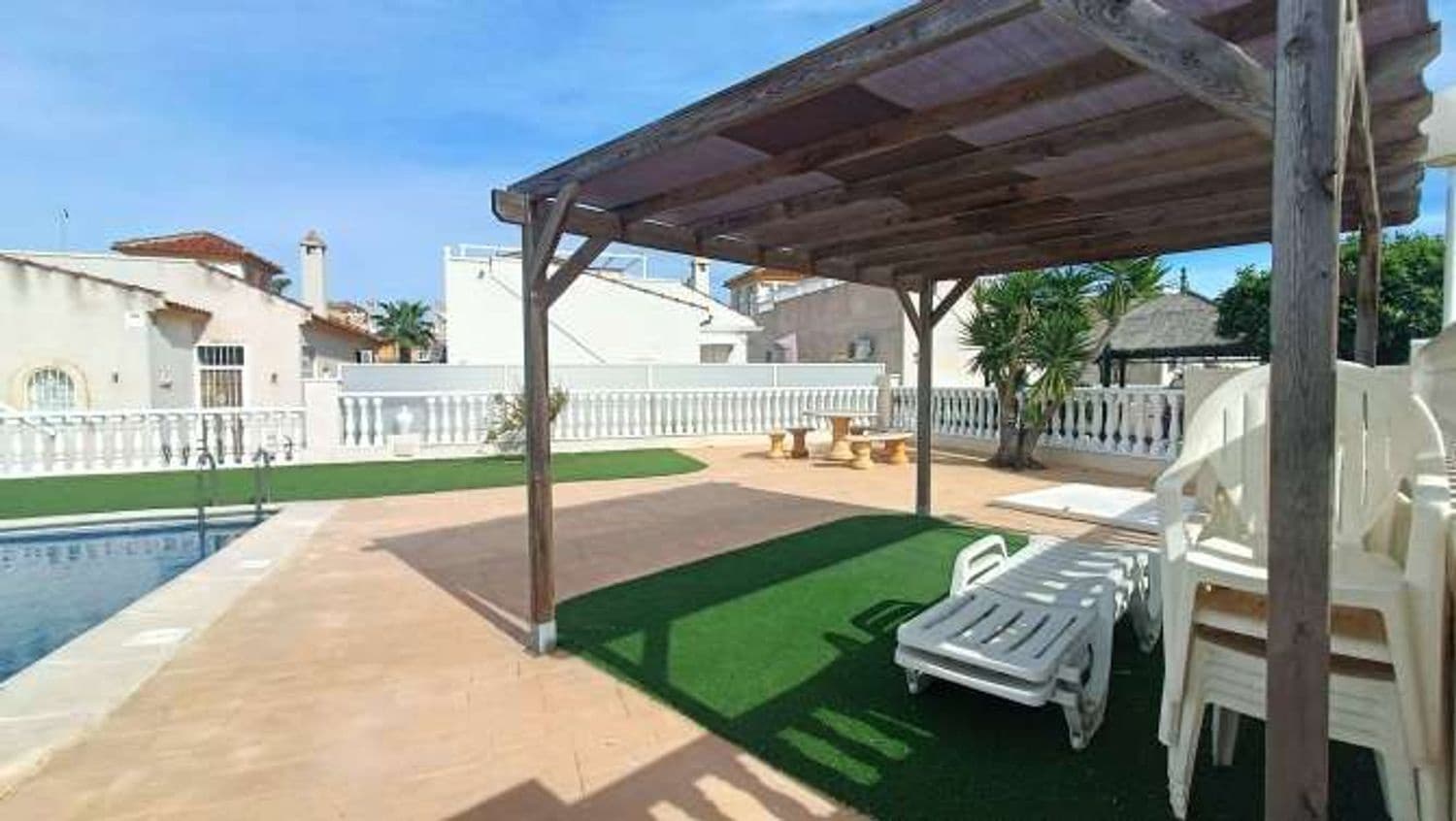 2 Zimmer Villa zu verkaufen in Algorfa mit Pool Garage - 242.900 € (Ref: 9744033)