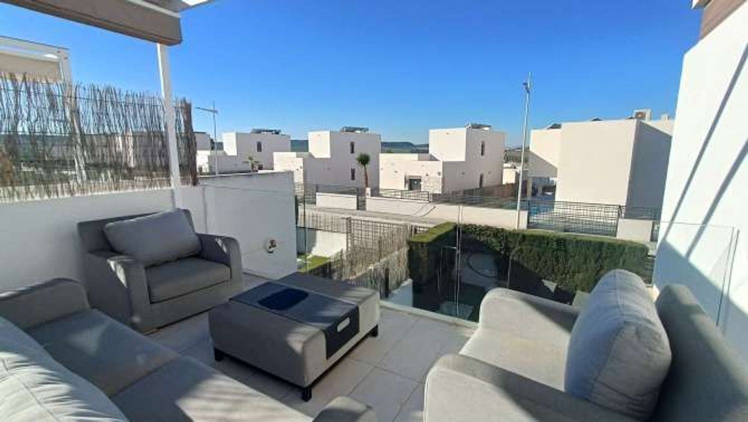 2 quarto Moradia para venda em Alicante cidade com piscina garagem - 359 500 € (Ref: 9751491)