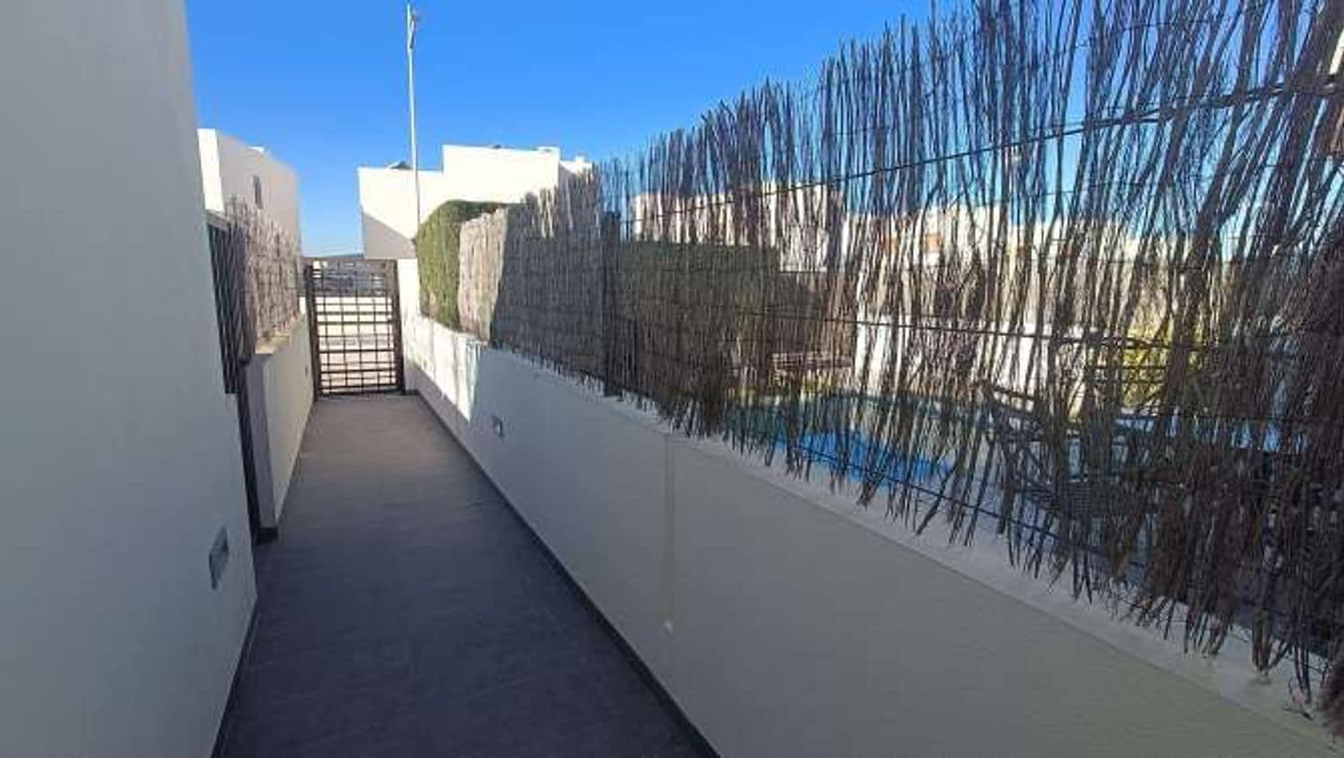 2 quarto Moradia para venda em Alicante cidade com piscina garagem - 359 500 € (Ref: 9751491)