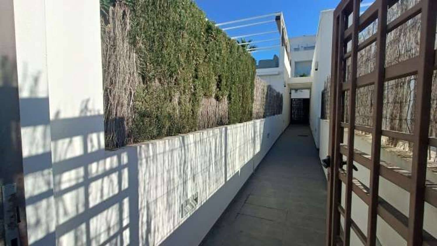 2 quarto Moradia para venda em Alicante cidade com piscina garagem - 359 500 € (Ref: 9751491)