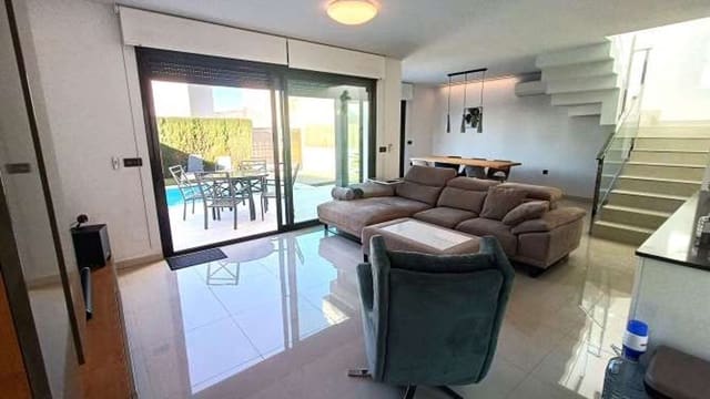 2 quarto Moradia para venda em Alicante cidade com piscina garagem - 359 500 € (Ref: 9751491)