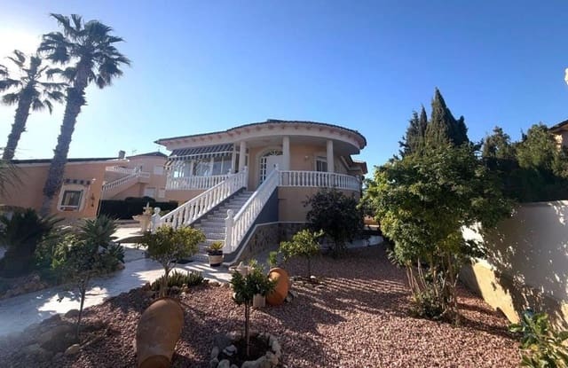 4 soverom Villa til salgs i Benferri med svømmebasseng garasje - € 439 900 (Ref: 9758370)