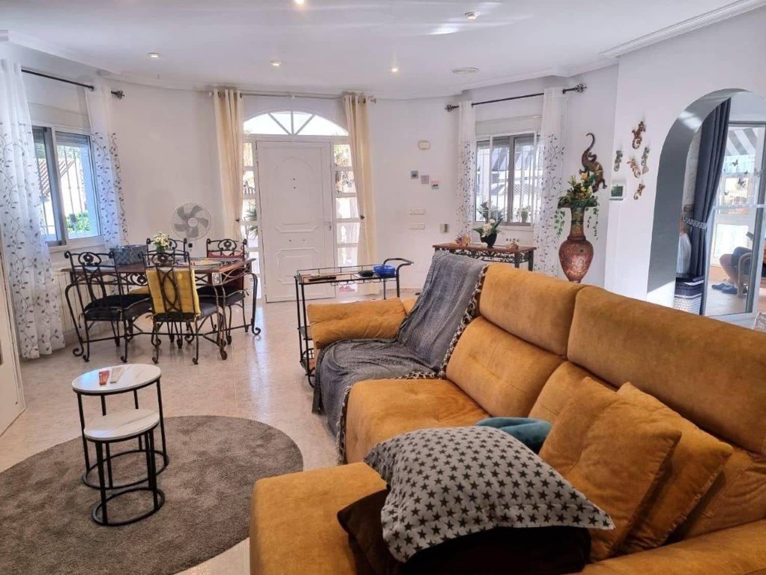 4 soverom Villa til salgs i Benferri med svømmebasseng garasje - € 439 900 (Ref: 9758370)