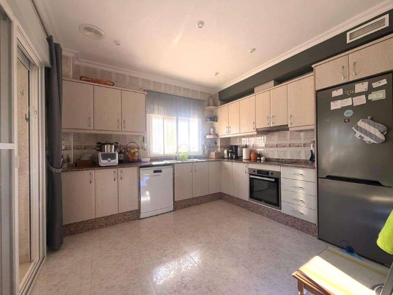 4 soverom Villa til salgs i Benferri med svømmebasseng garasje - € 439 900 (Ref: 9758370)