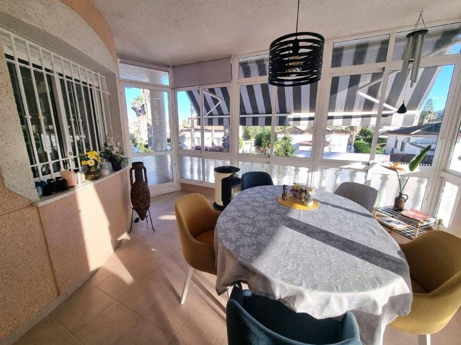 4 soverom Villa til salgs i Benferri med svømmebasseng garasje - € 439 900 (Ref: 9758370)