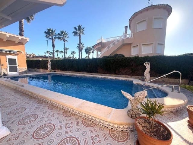 4 soverom Villa til salgs i Benferri med svømmebasseng garasje - € 439 900 (Ref: 9758370)