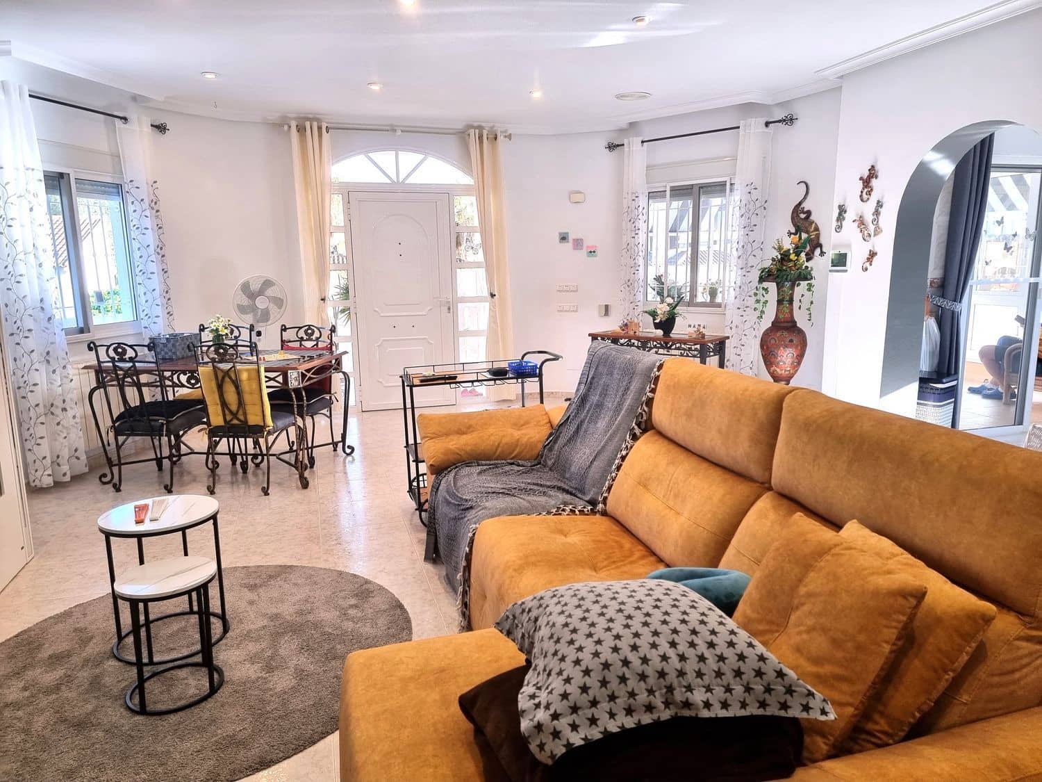 4 soverom Villa til salgs i Benferri med svømmebasseng garasje - € 439 900 (Ref: 9758370)