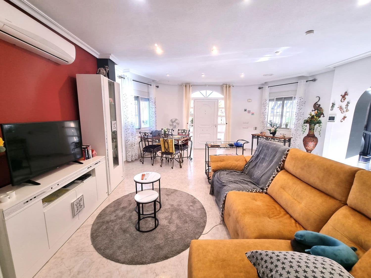 4 soverom Villa til salgs i Benferri med svømmebasseng garasje - € 439 900 (Ref: 9758370)