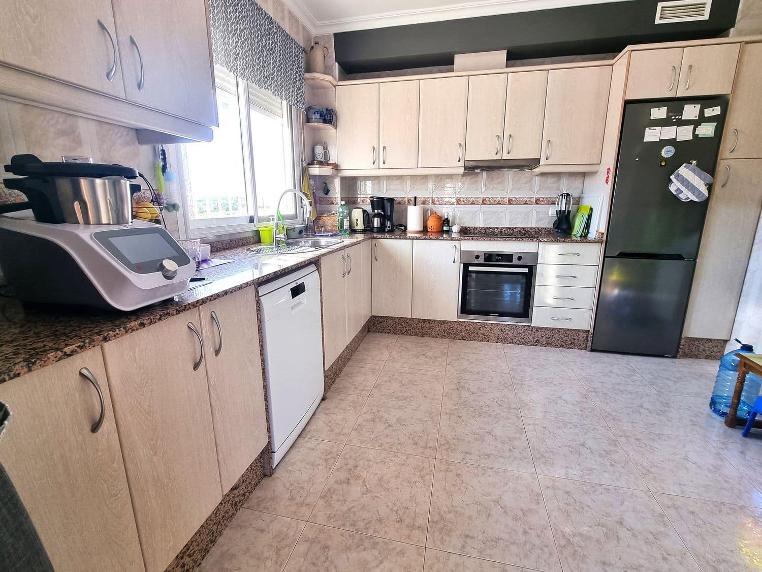 4 soverom Villa til salgs i Benferri med svømmebasseng garasje - € 439 900 (Ref: 9758370)