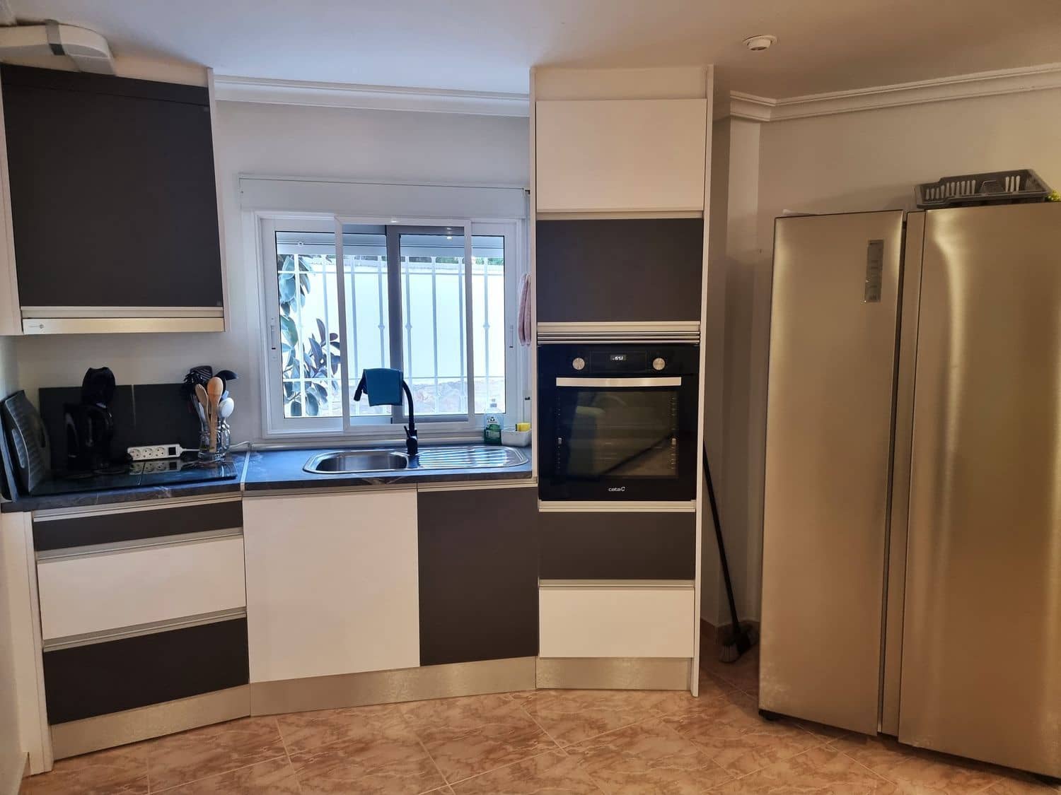 4 soverom Villa til salgs i Benferri med svømmebasseng garasje - € 439 900 (Ref: 9758370)