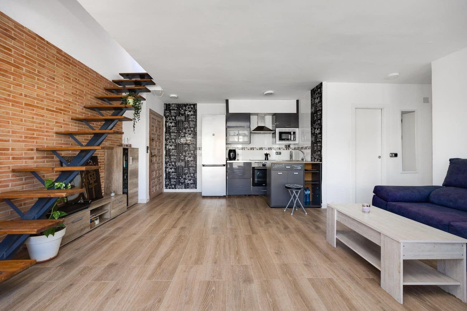 2 soverom Leilighet til salgs i La Veleta med garasje - € 149 900 (Ref: 9763471)