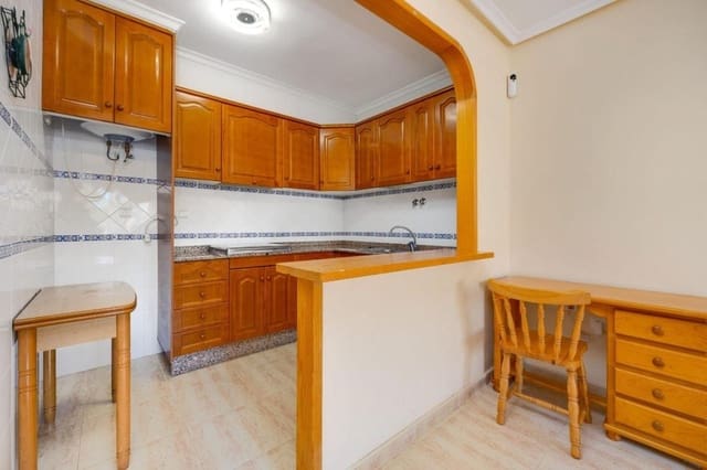 3 bedroom Townhouse for sale in Alicante / Alacant city with pool garage - € 199,000 (Ref: 9763472)