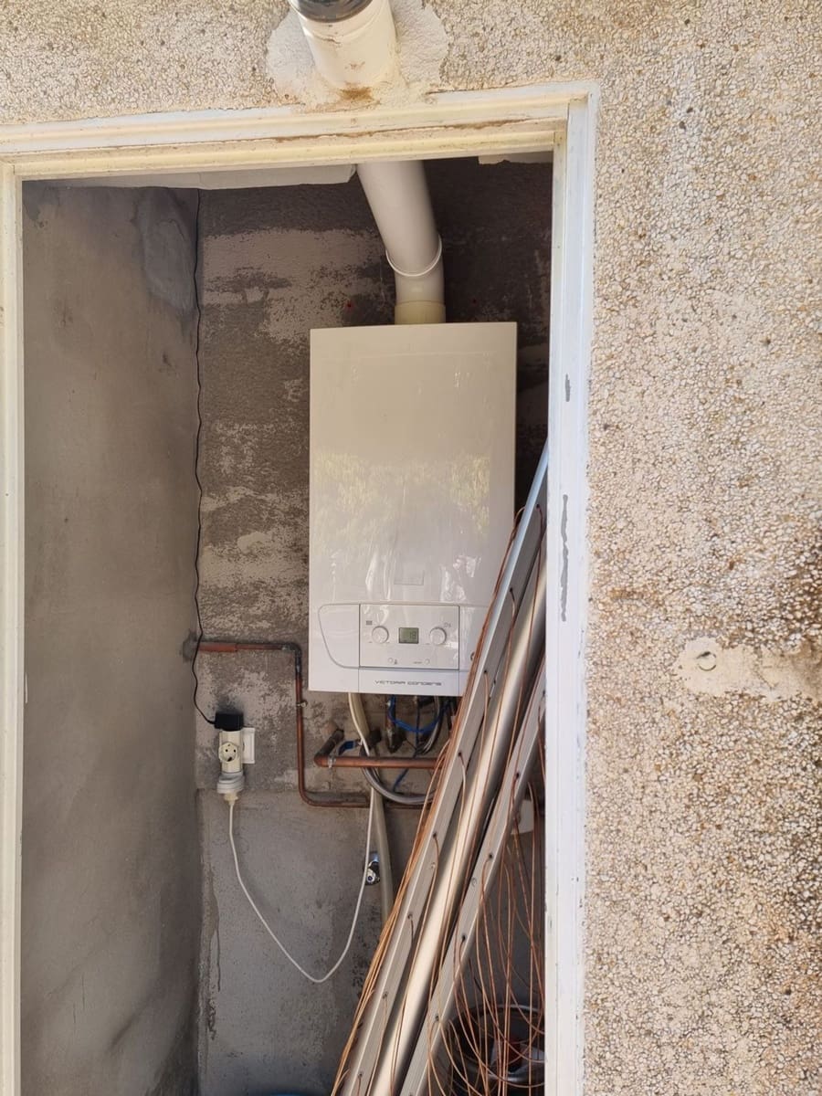 Chalet de 2 habitaciones en Tibi en venta con piscina garaje - 234.900 € (Ref: 9780017)