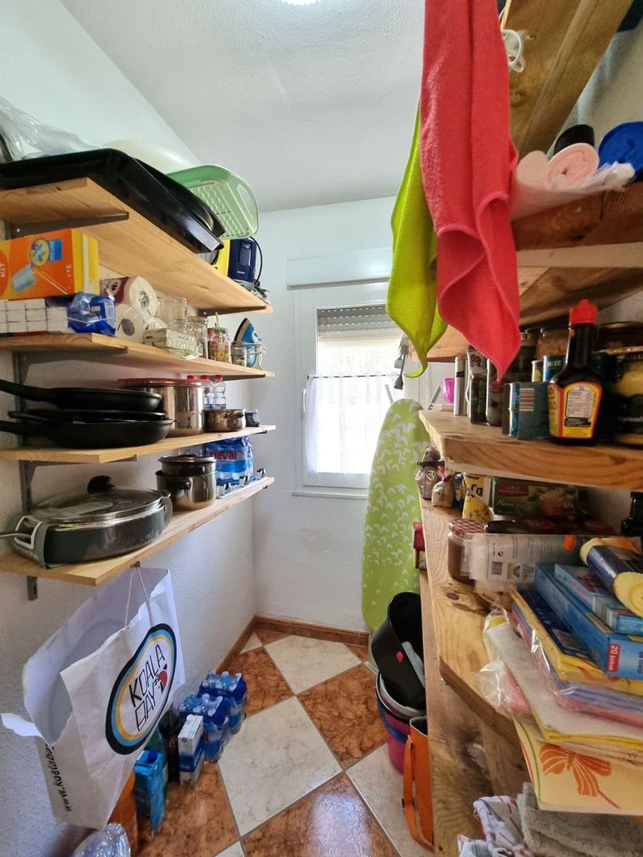 Chalet de 2 habitaciones en Tibi en venta con piscina garaje - 234.900 € (Ref: 9780017)