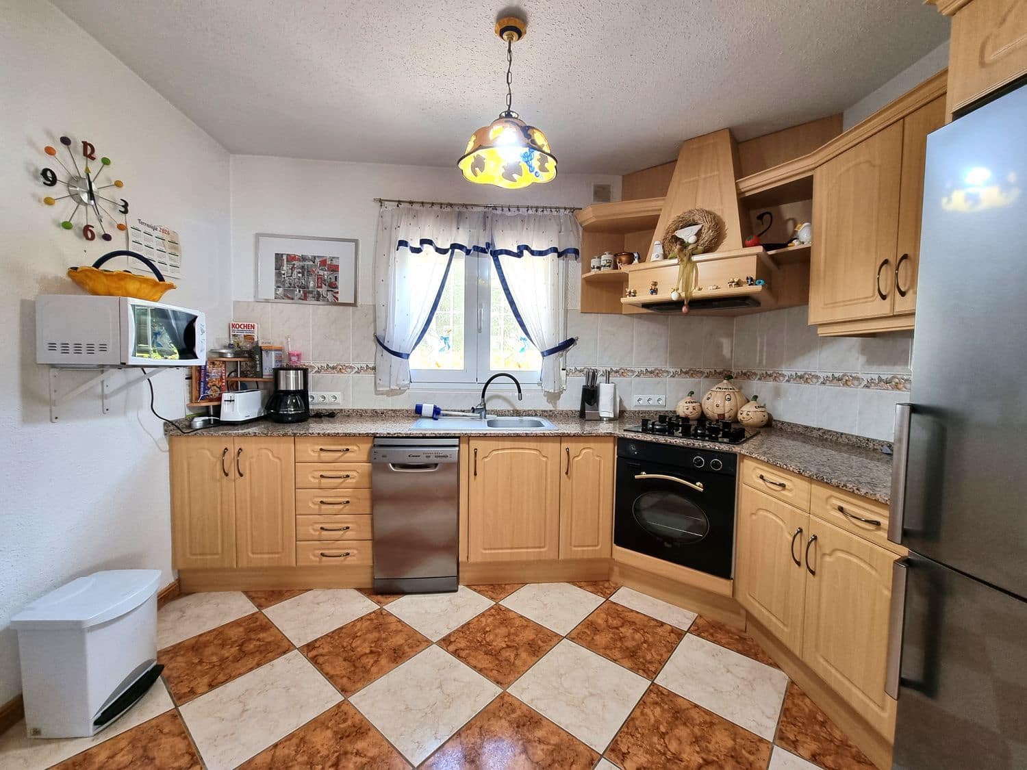 Chalet de 2 habitaciones en Tibi en venta con piscina garaje - 234.900 € (Ref: 9780017)