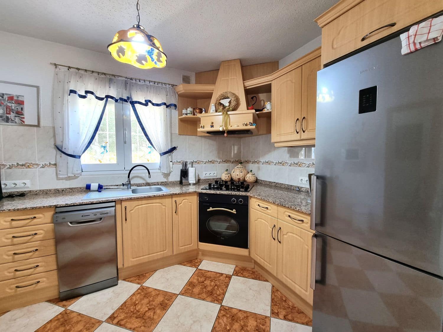 Chalet de 2 habitaciones en Tibi en venta con piscina garaje - 234.900 € (Ref: 9780017)