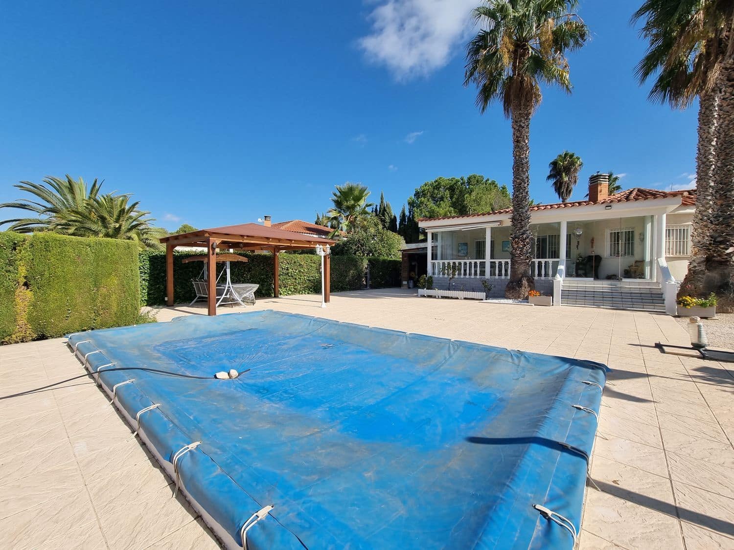 Chalet de 2 habitaciones en Tibi en venta con piscina garaje - 234.900 € (Ref: 9780017)