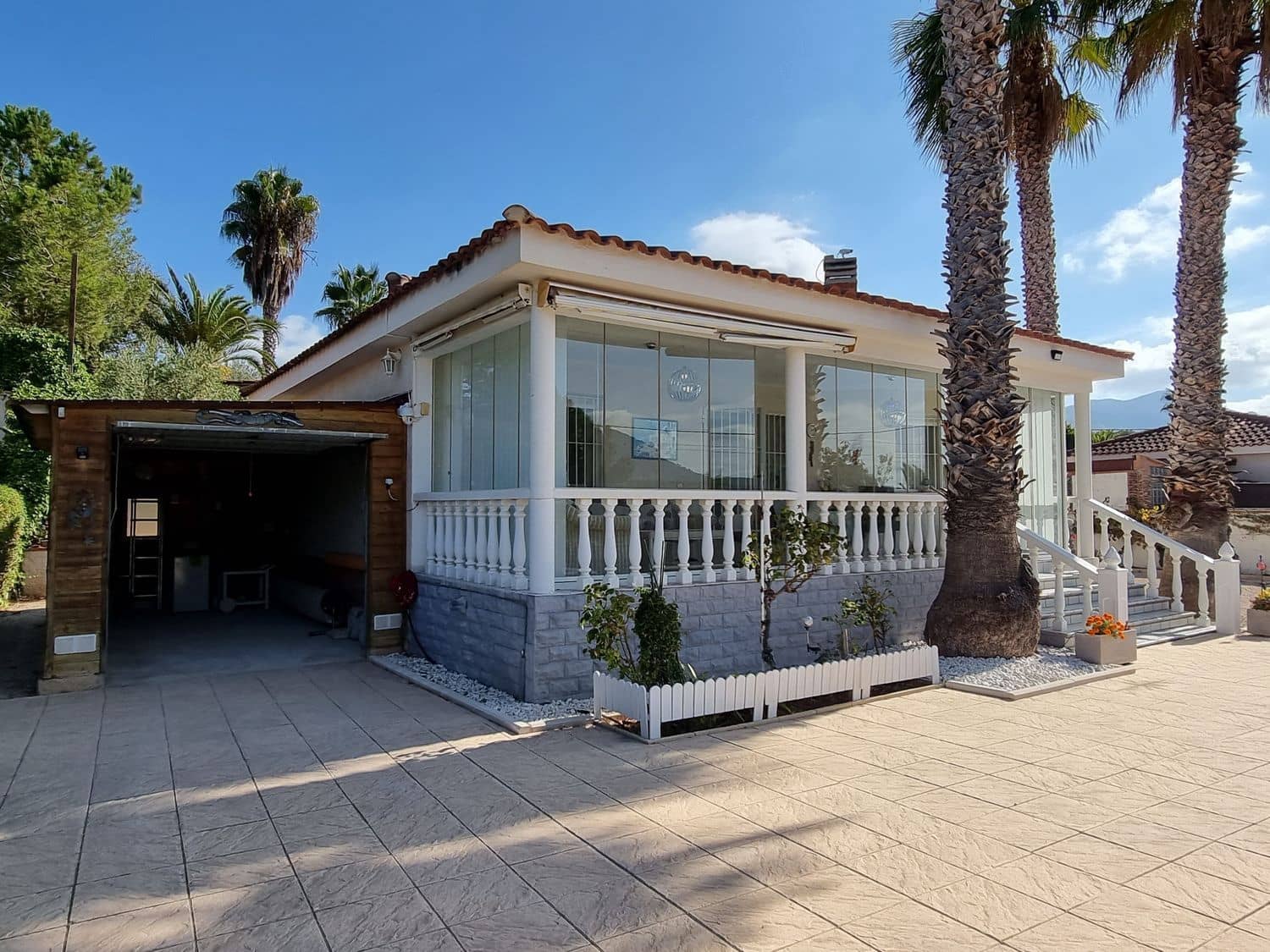 Chalet de 2 habitaciones en Tibi en venta con piscina garaje - 234.900 € (Ref: 9780017)