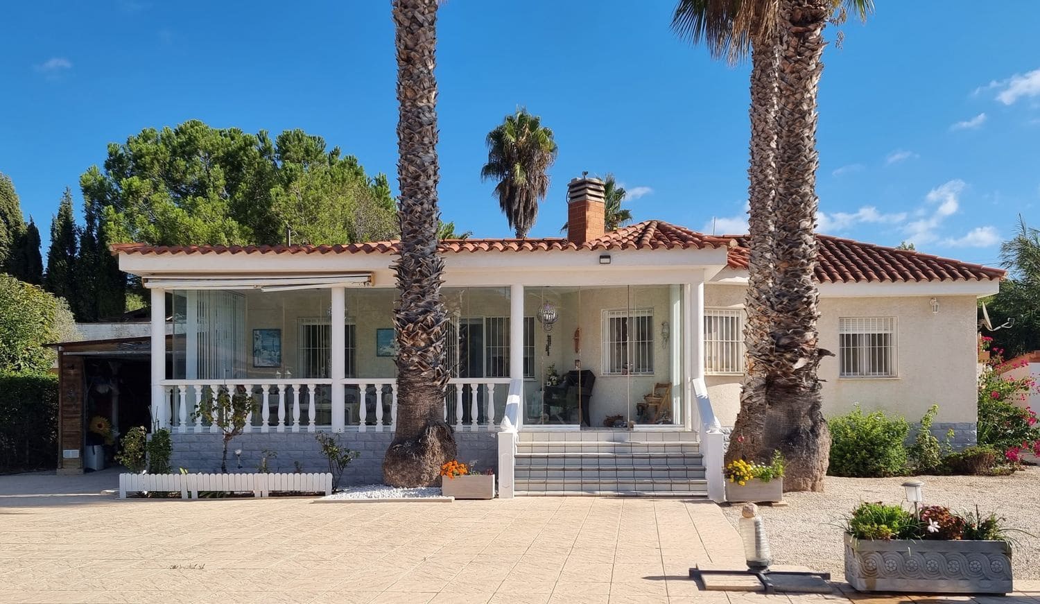 Chalet de 2 habitaciones en Tibi en venta con piscina garaje - 234.900 € (Ref: 9780017)