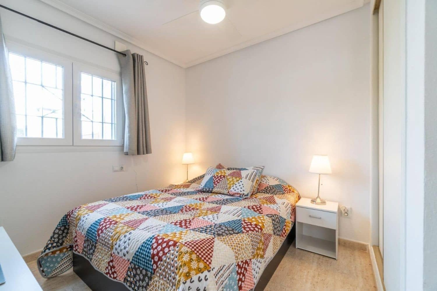 3 slaapkamer Huis te koop in Alicante stad met zwembad garage - € 279.000 (Ref: 9796844)