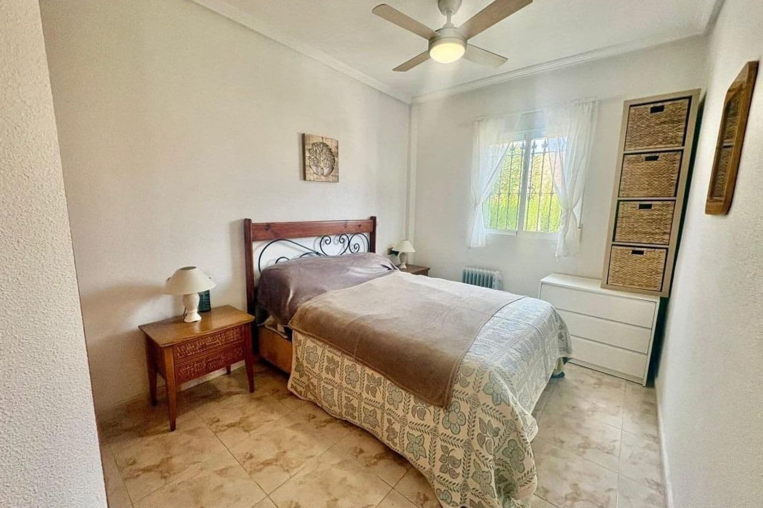 2 bedroom Townhouse for sale in Alicante / Alacant city with pool garage - € 174,000 (Ref: 9798562)