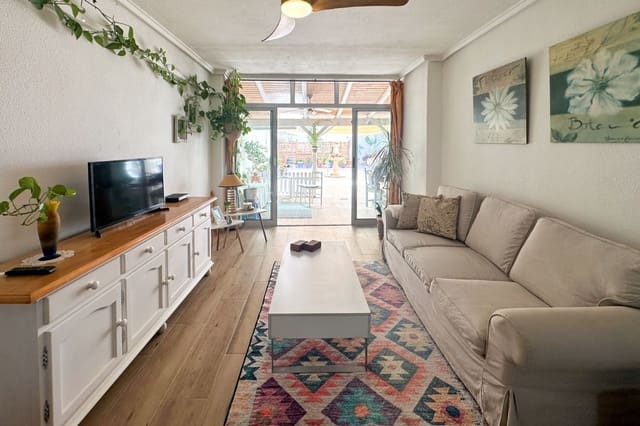 2 quarto Apartamento para venda em Las Piscinas Naturales, Torrevieja com garagem - 227 000 € (Ref: 9800314)