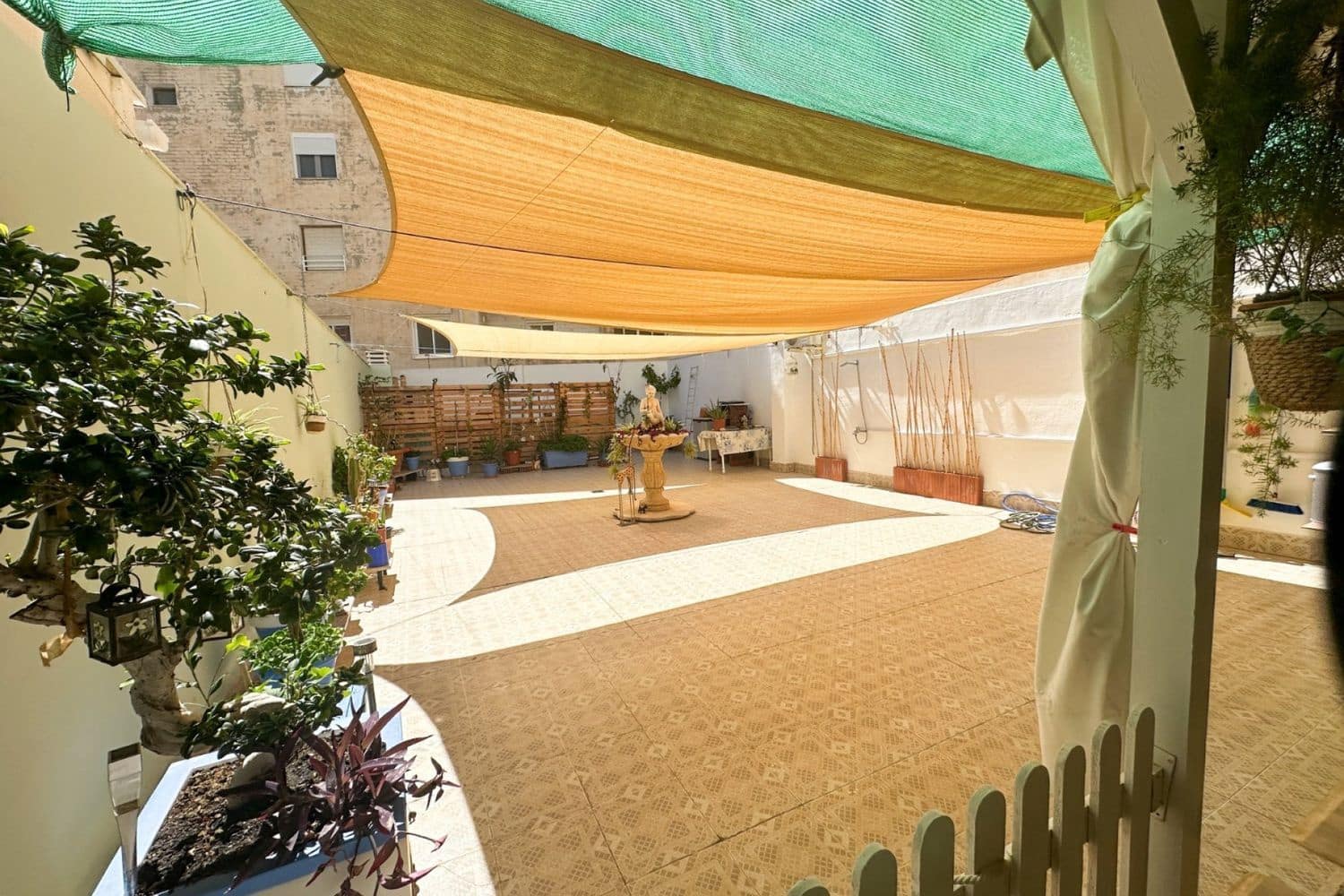 2 quarto Apartamento para venda em Torrevieja com garagem - 227 000 € (Ref: 9800314)