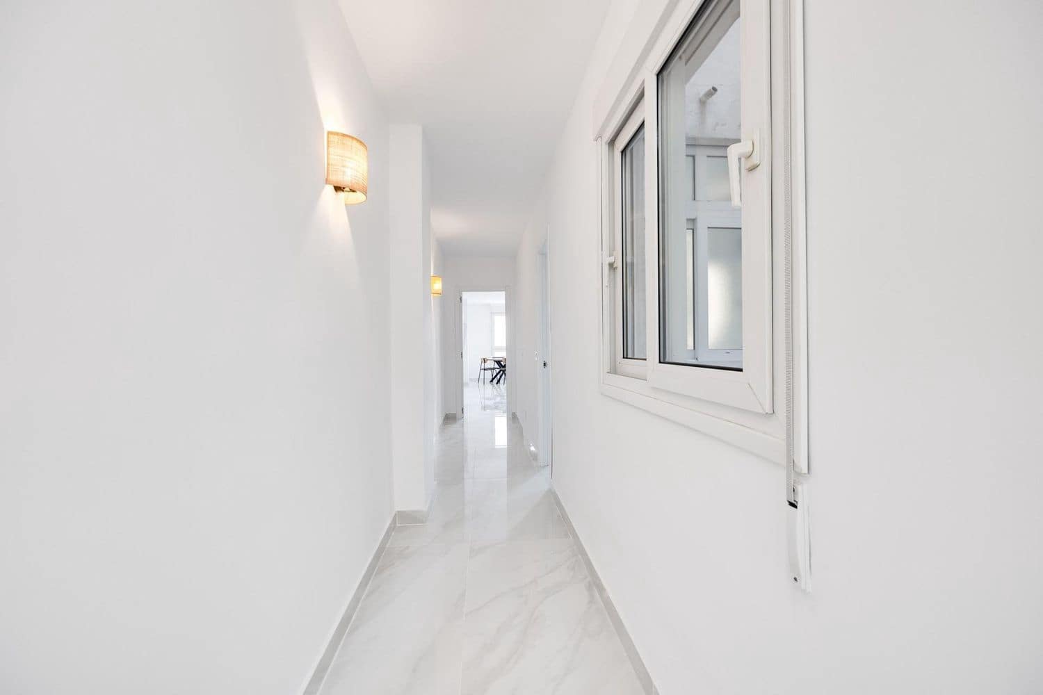 3 sovrum Lägenhet till salu i Torrevieja med garage - 205 000 € (Ref: 9800315)