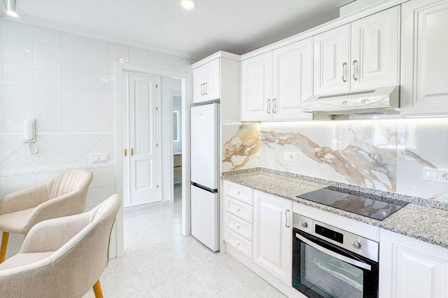 2 chambre Appartement à vendre à Alicante ville avec piscine garage - 249 000 € (Ref: 9803994)